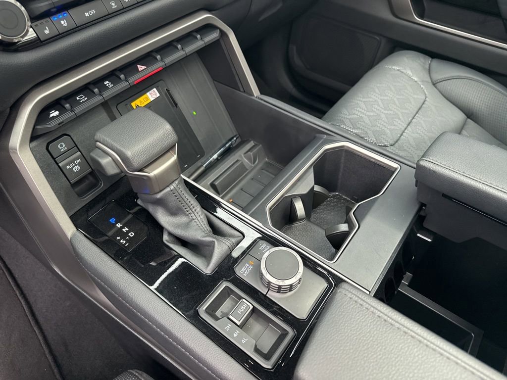 Used 2024 Toyota Tundra Limited image 28