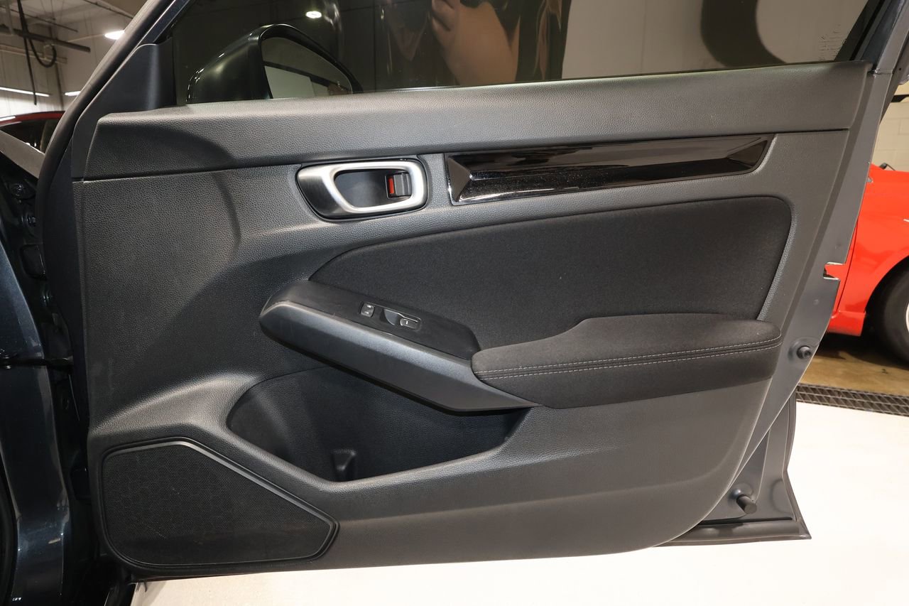 Used 2023 Honda Civic EX image 18