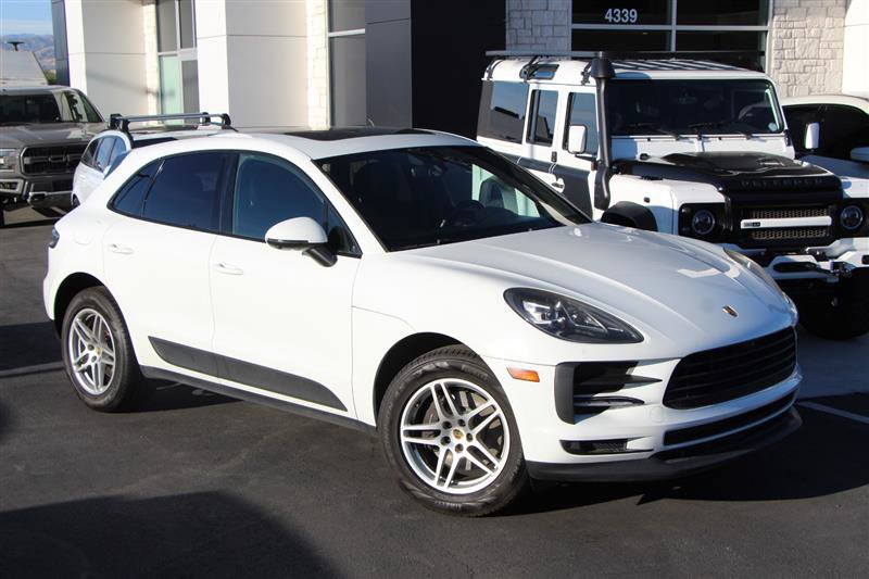 Used 2019 Porsche Macan AWD/4WD image 2
