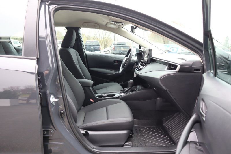 Used 2024 Toyota Corolla LE image 19