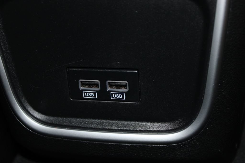 Used 2023 Chrysler 300 Touring AWD/4WD image 31