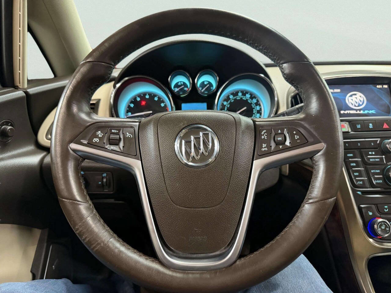 Used 2015 Buick Verano Leather w/ Experience Buick Package image 32