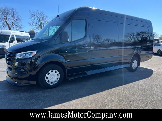 Used 2023 Mercedes-Benz Sprinter 3500 image 5