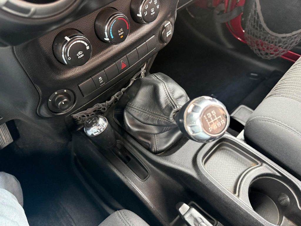 Used 2012 Jeep Wrangler Sport AWD/4WD image 19
