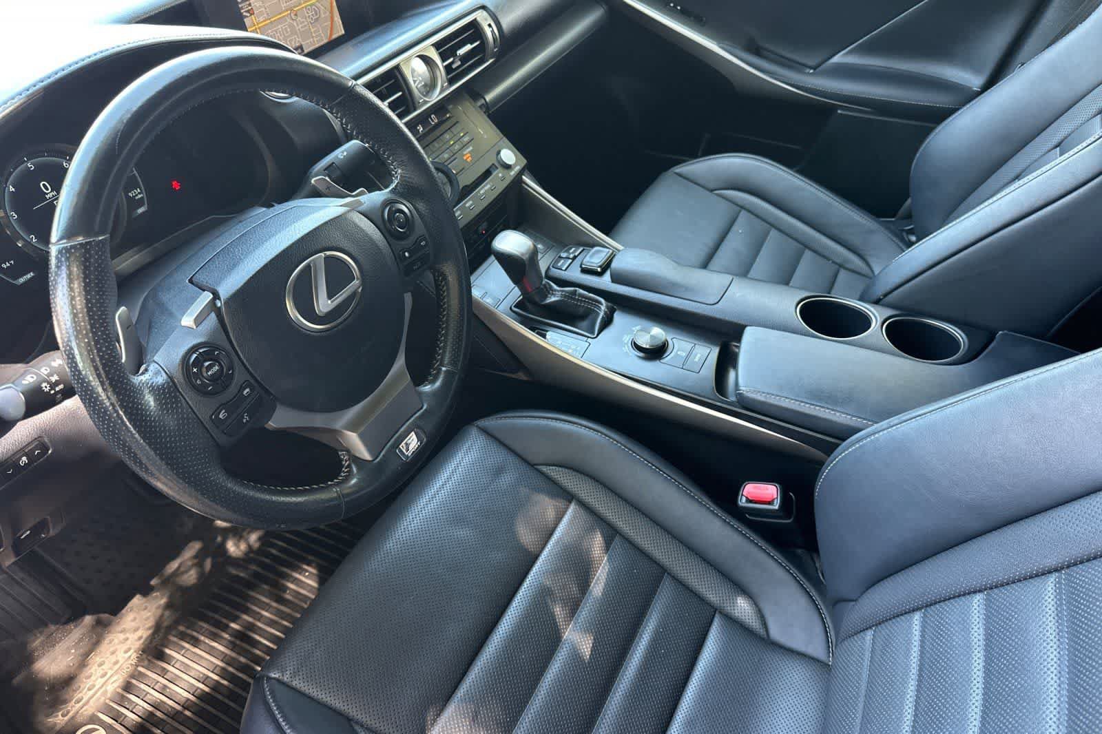 Used 2015 Lexus IS 350 w/ F-Sport Package RWD image 12