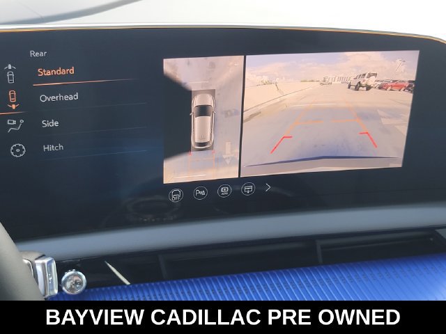 Used 2027 Cadillac Optiq Luxury RWD image 14