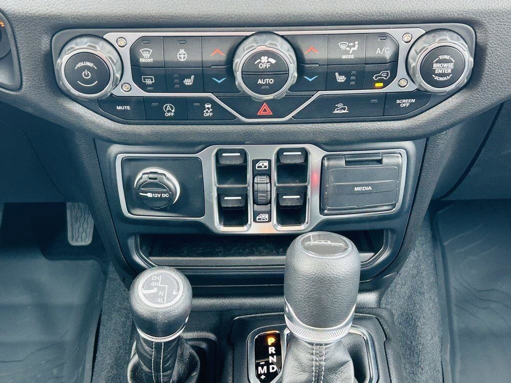 New 2025 Jeep Gladiator Sport image 21