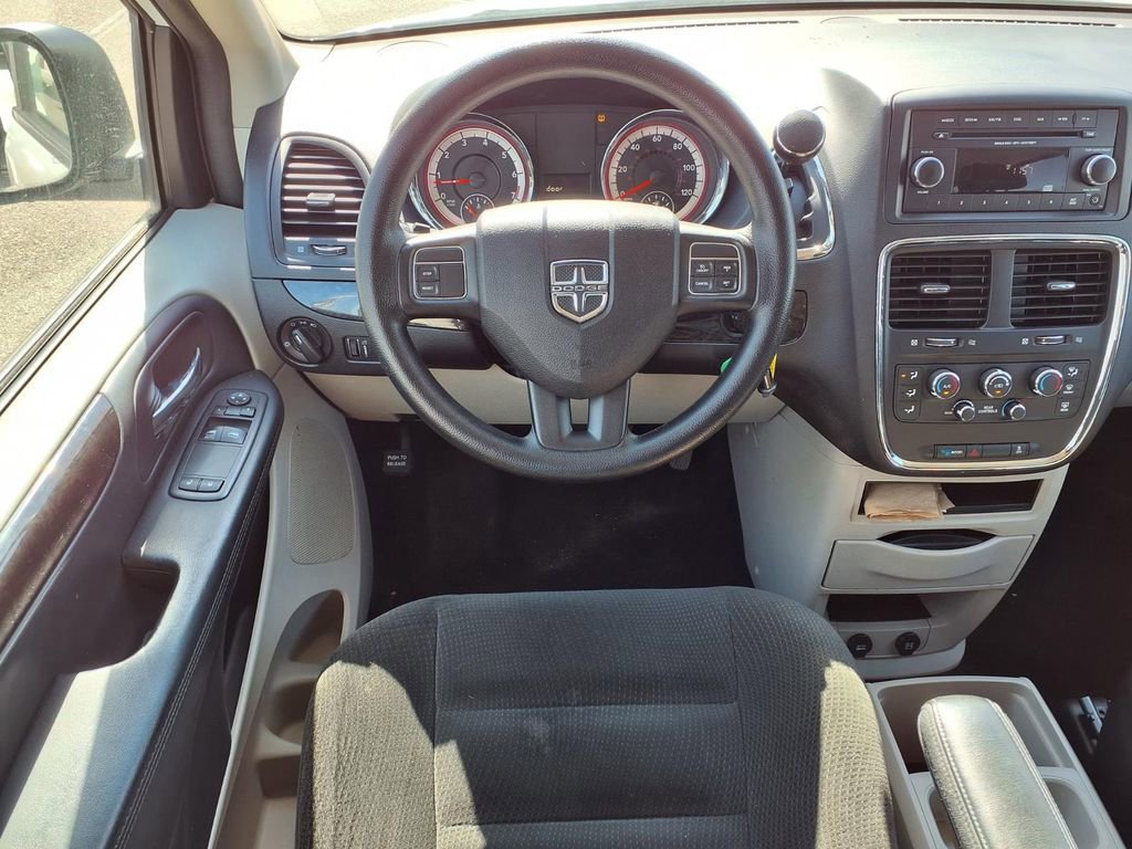 Used 2016 Dodge Grand Caravan SE w/ Quick Order Package 29E SE FWD image 10