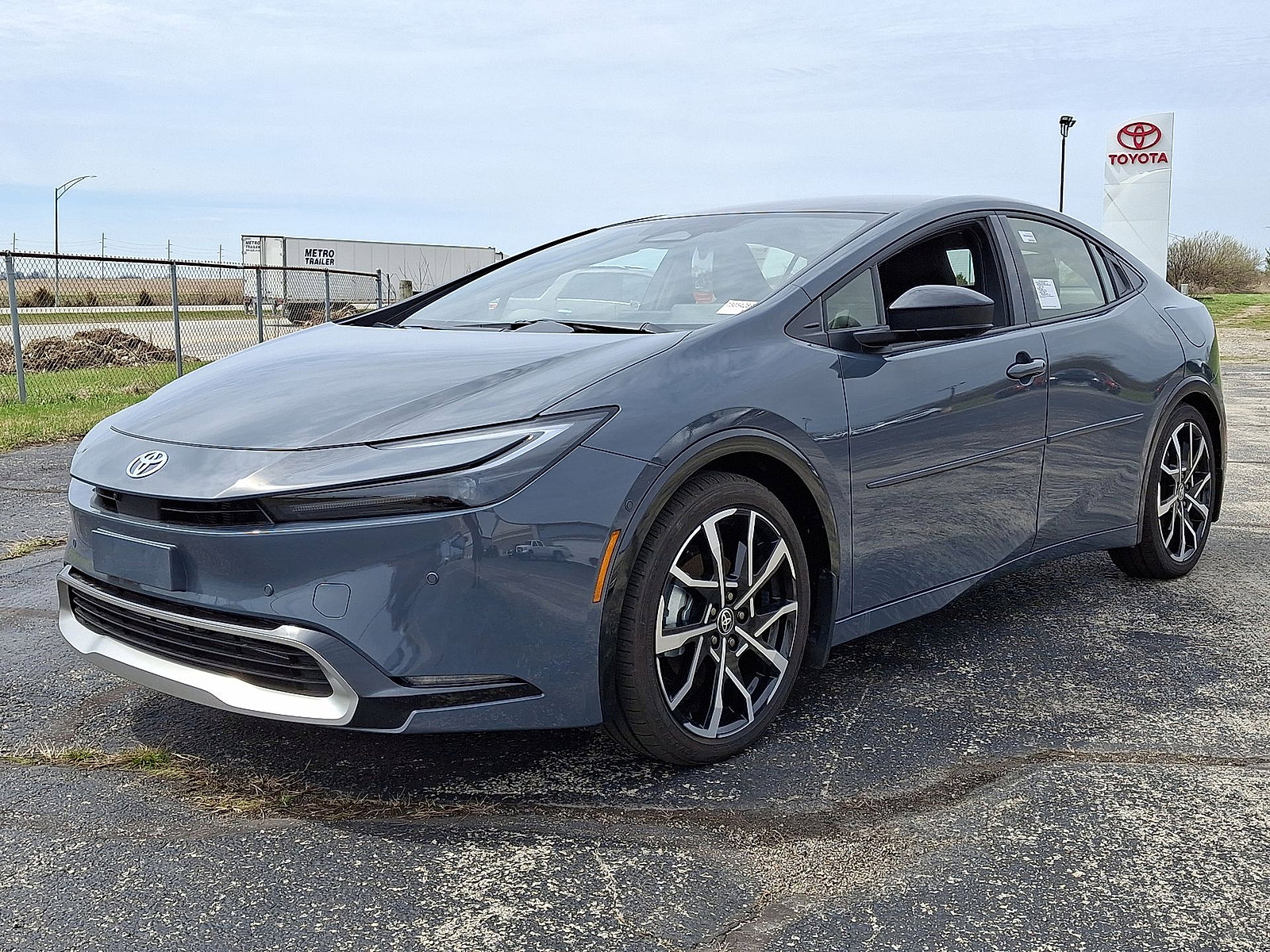 New 2026 Toyota Prius Plug-In Hybrid FWD image 10