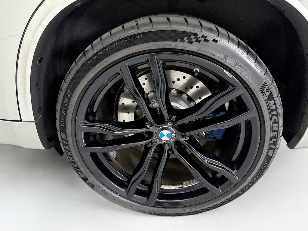 Used 2017 BMW X5 M AWD/4WD image 30