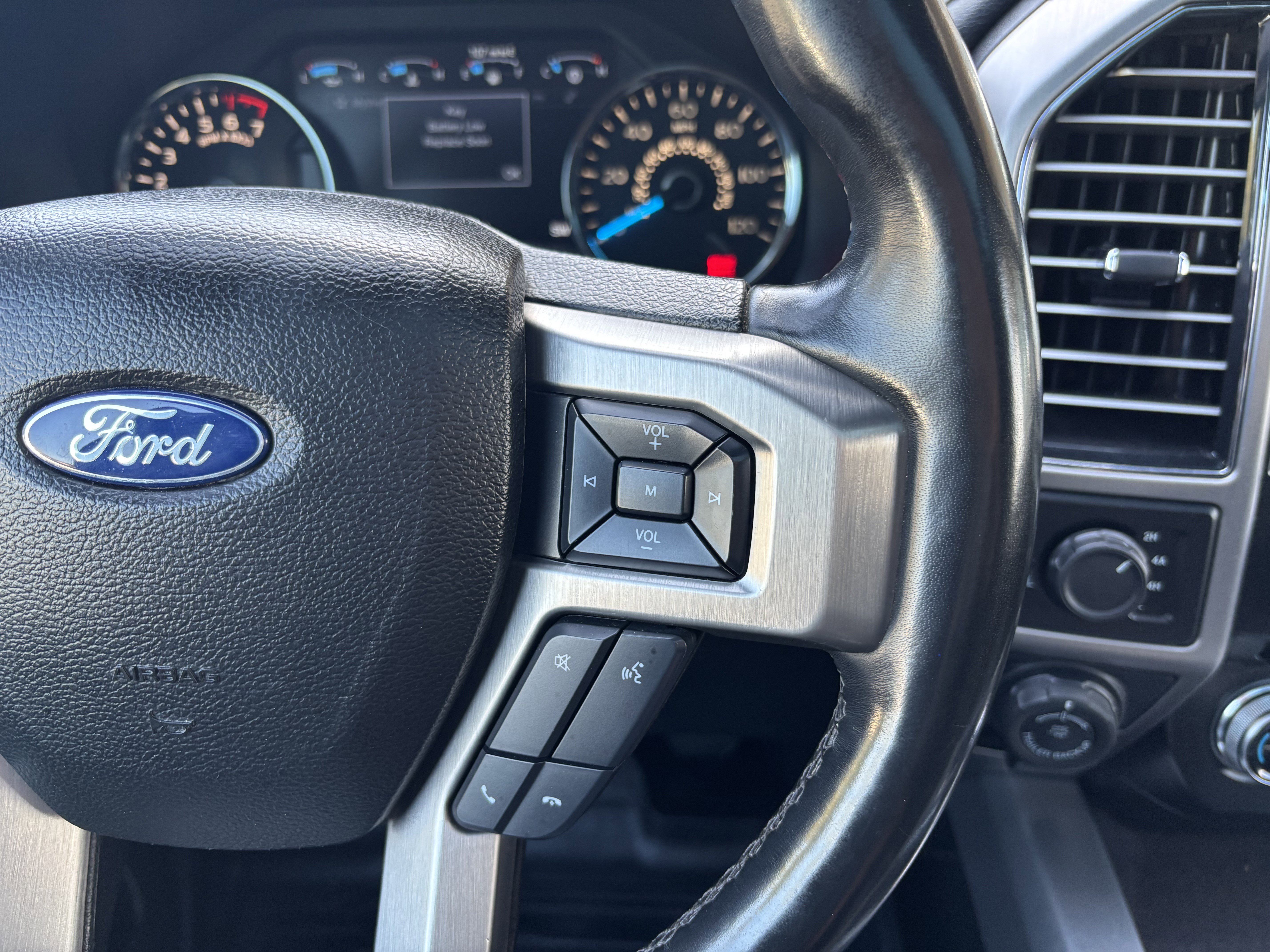Used 2017 Ford F150 Platinum w/ FX4 Off-Road Package AWD/4WD image 15