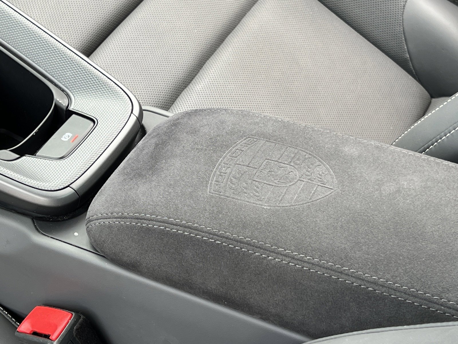 Certified 2021 Porsche 911 Targa 4S w/ Premium Package image 31