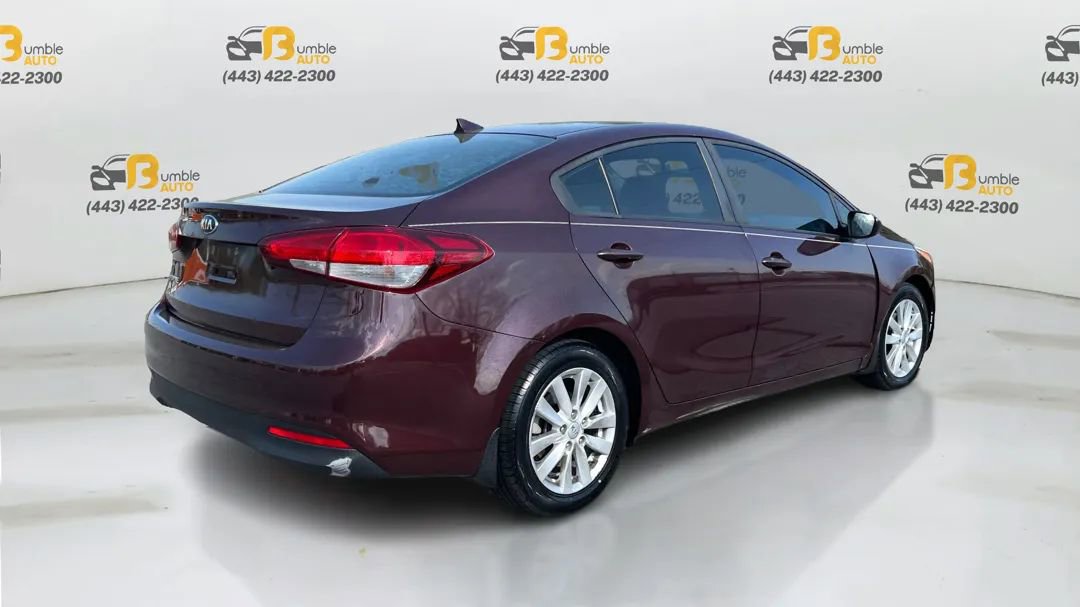 Used 2017 Kia Forte LX FWD image 5