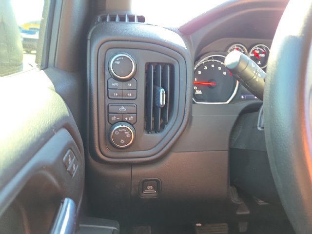 Used 2021 Chevrolet Silverado 1500 Custom Trail Boss w/ Safety Confidence Package AWD/4WD image 21