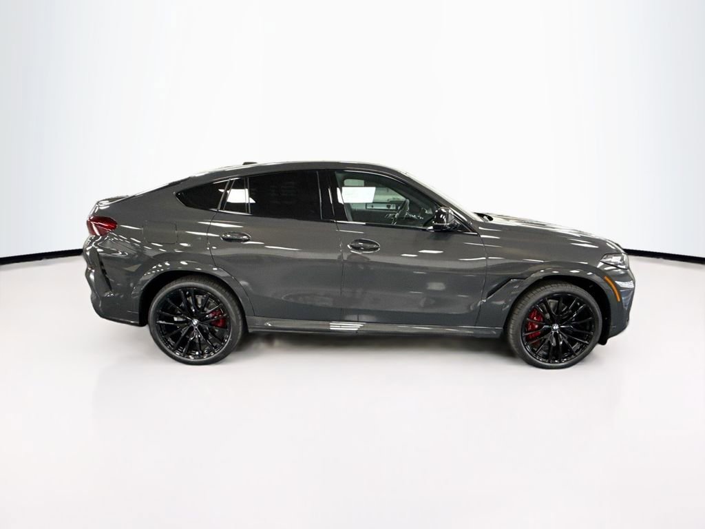 New 2026 BMW X6 M60i image 4
