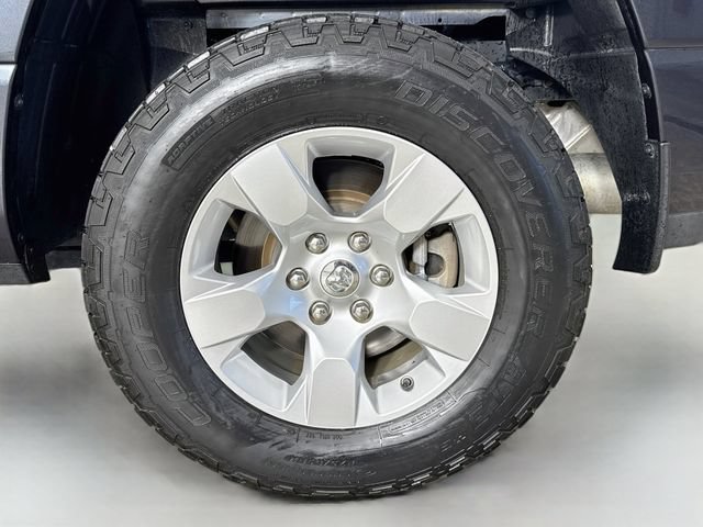Used 2019 RAM 1500 Big Horn RWD image 33