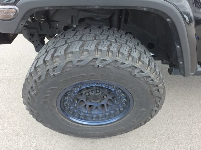 Used 2023 Jeep Gladiator Sport AWD/4WD image 34