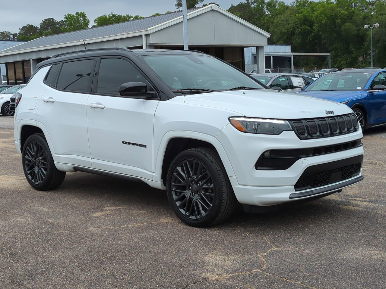 Used 2022 Jeep Compass High Altitude AWD/4WD image 3