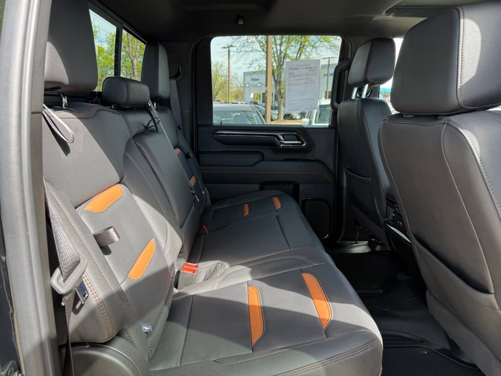 Used 2025 GMC Sierra 2500 AT4 w/ AT4 Premium Plus Package AWD/4WD image 20