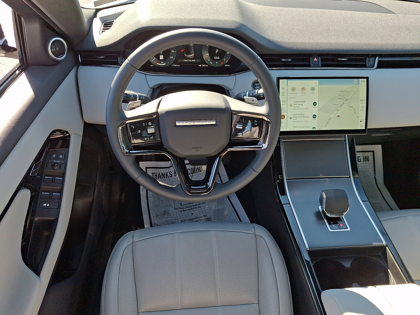 Used 2026 Land Rover Range Rover Evoque S image 11