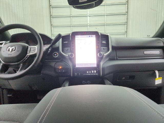 New 2026 RAM 2500 Big Horn AWD/4WD image 25