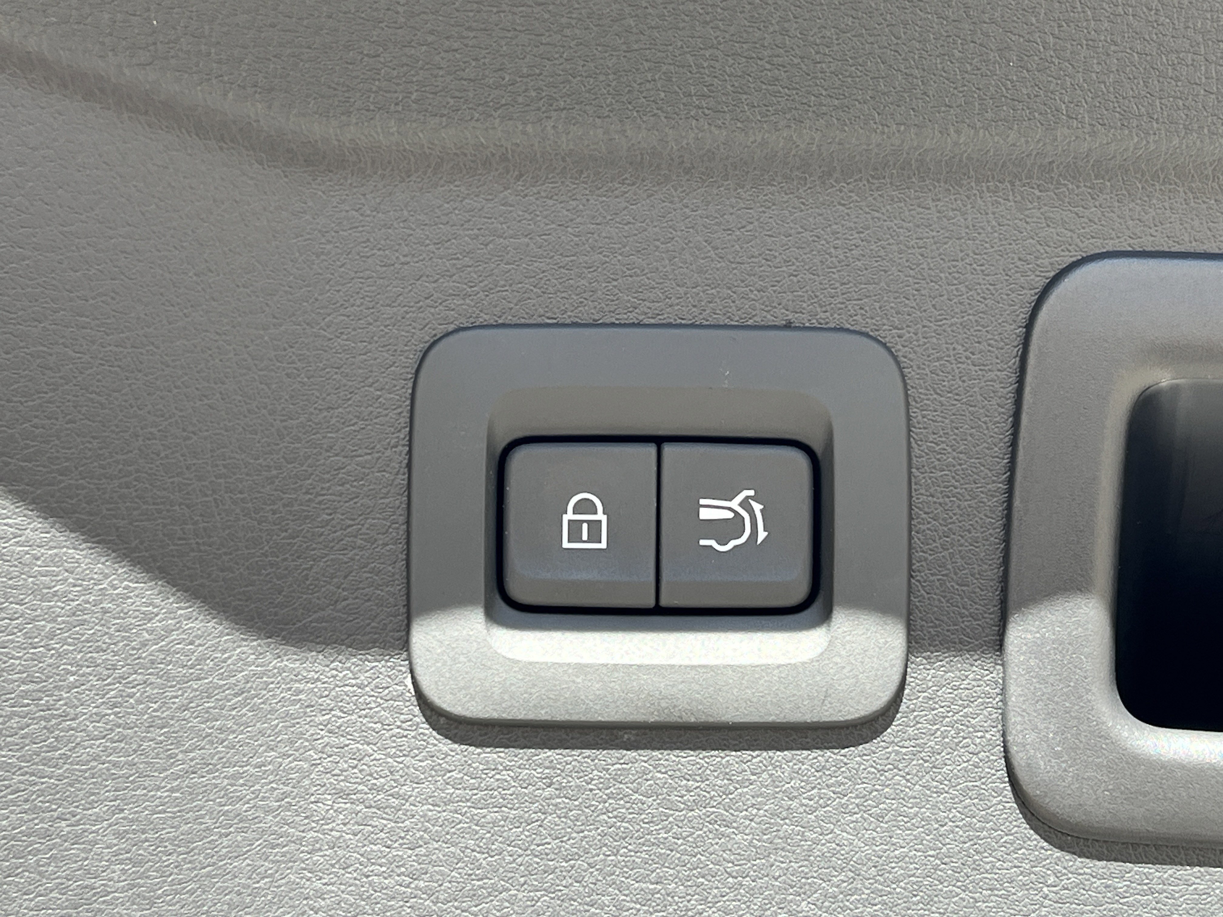 Used 2025 MAZDA CX-90 3.3 Turbo w/ Preferred Package image 30