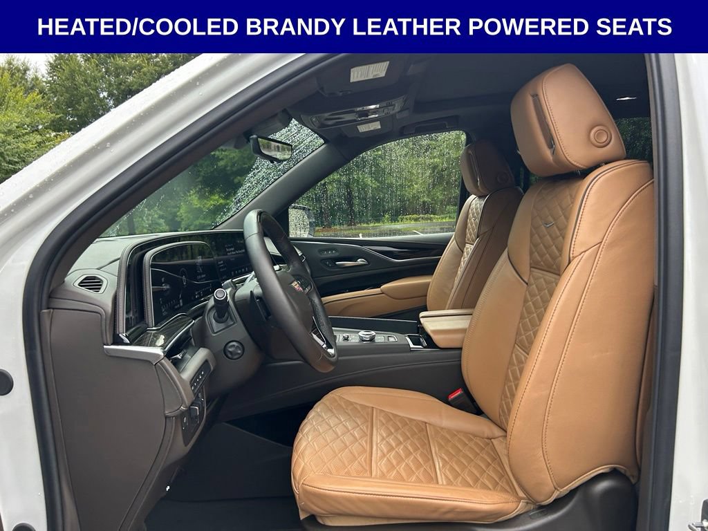Used 2024 Cadillac Escalade Sport AWD/4WD image 5