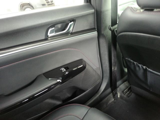 Used 2023 Kia K5 GT image 30