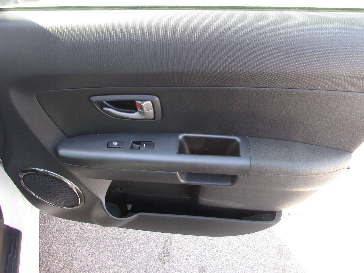 Used 2011 Kia Soul + w/ Audio Pkg FWD image 37