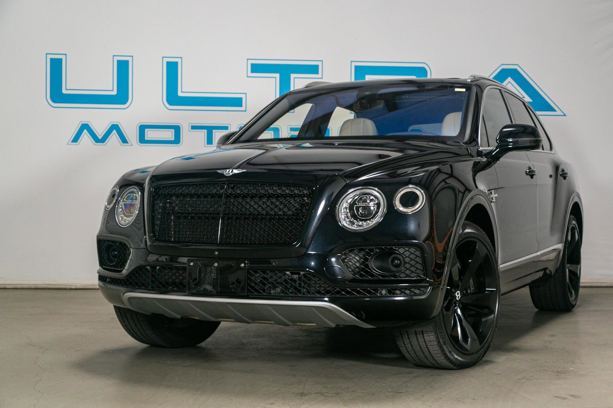 Used 2017 Bentley Bentayga image 3