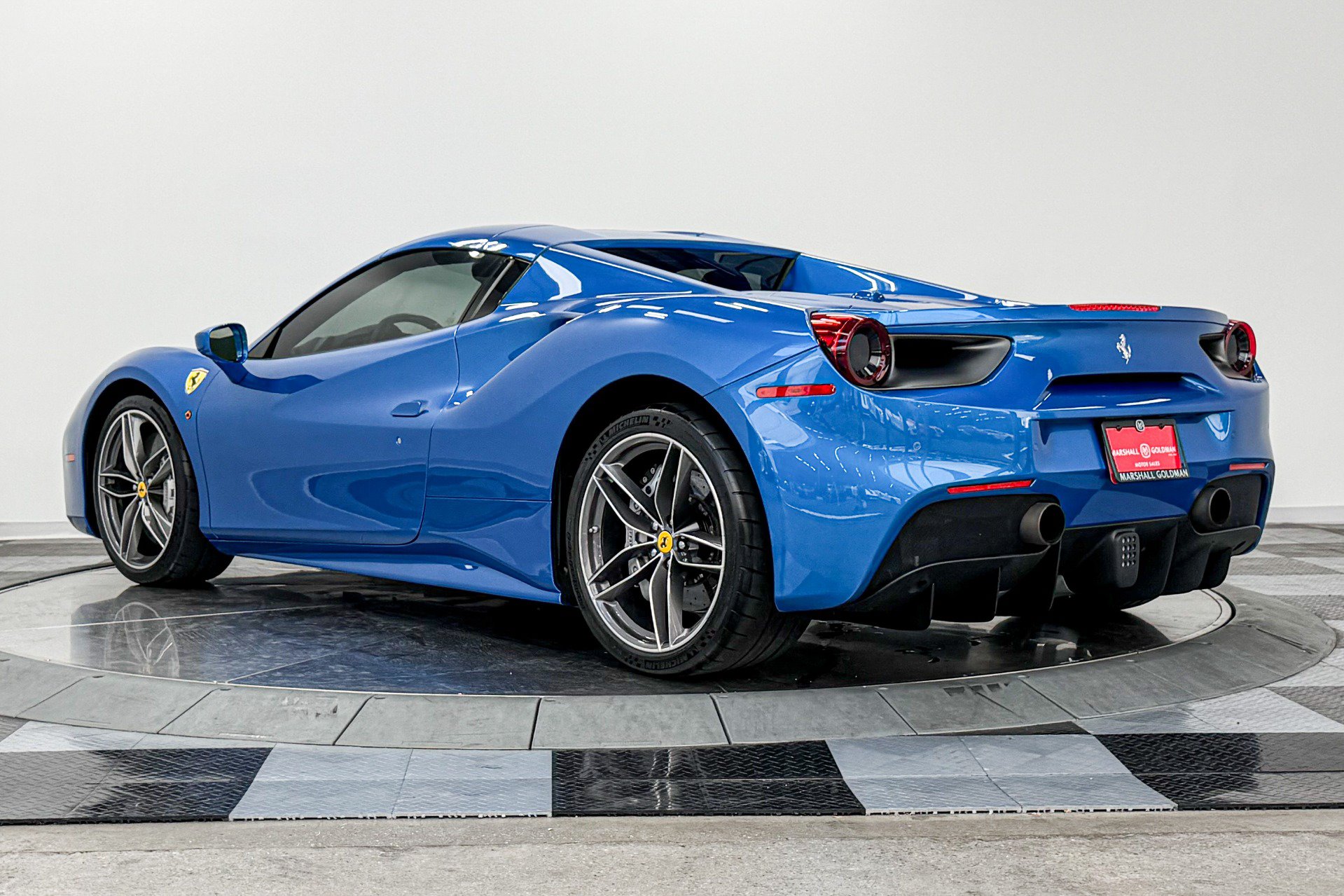 Used 2018 Ferrari 488 Spider RWD image 35