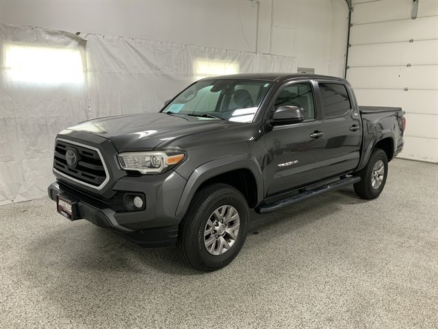 Used 2018 Toyota Tacoma SR5 AWD/4WD image 3