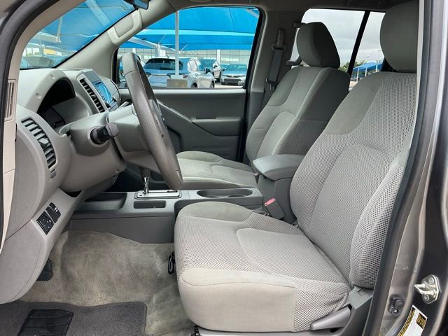 Used 2018 Nissan Frontier SV RWD image 9