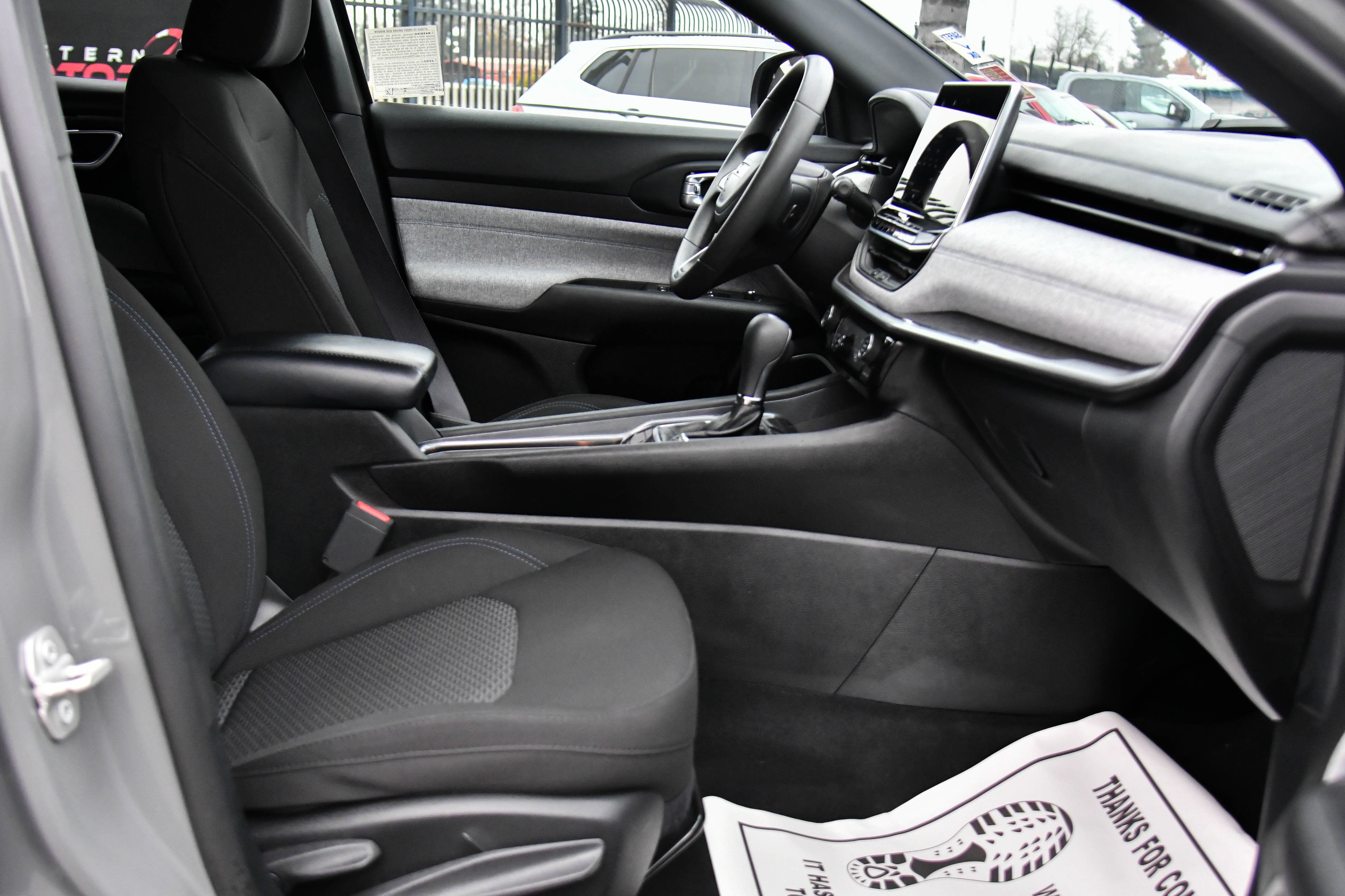 Used 2023 Jeep Compass Sport image 46