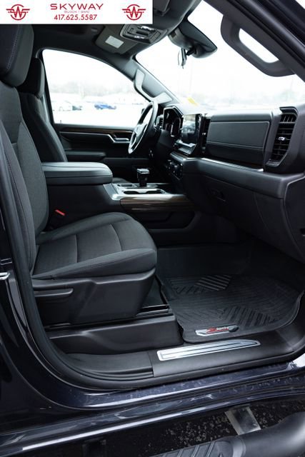 Used 2024 Chevrolet Silverado 1500 LT Trail Boss w/ Convenience Package II image 21