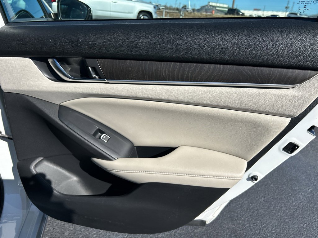 Used 2019 Honda Accord EX-L image 27