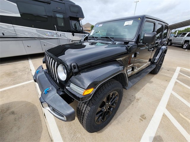Used 2023 Jeep Wrangler Unlimited Sahara AWD/4WD image 6