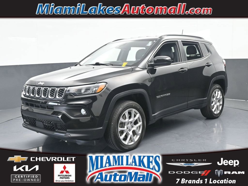 Used 2024 Jeep Compass Latitude image 1