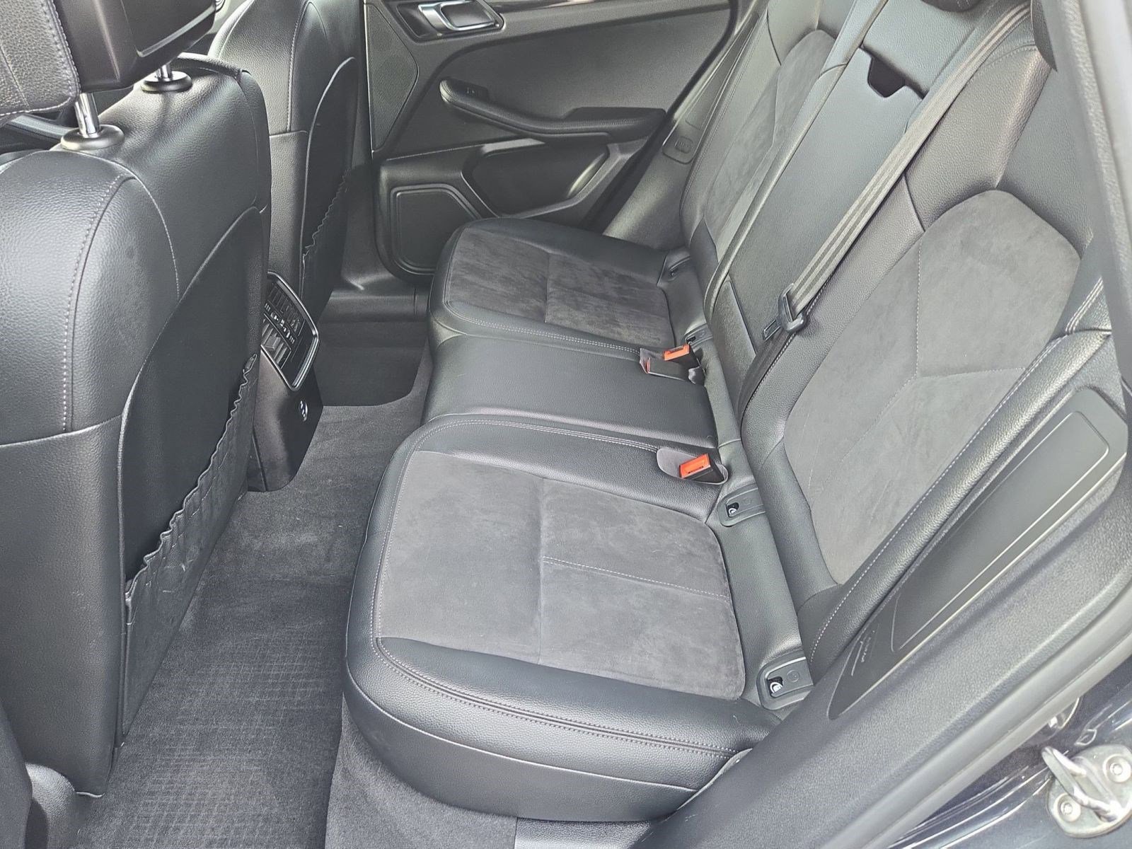 Used 2020 Porsche Macan image 12