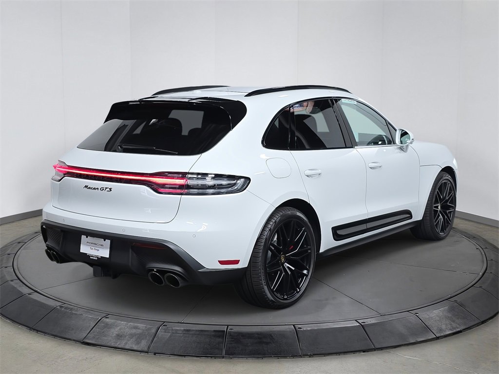 Certified 2025 Porsche Macan GTS image 7