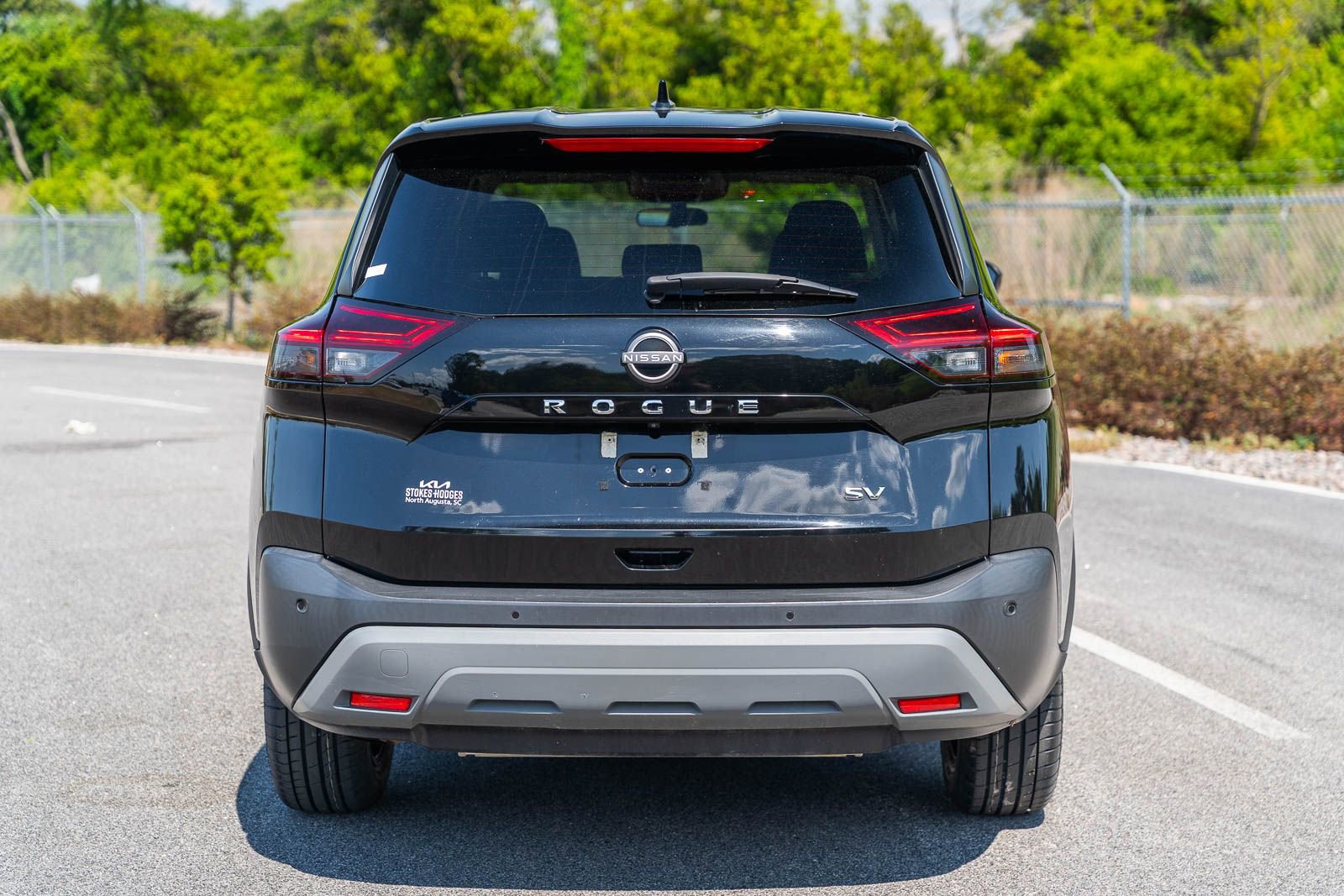 Used 2023 Nissan Rogue SV FWD image 6