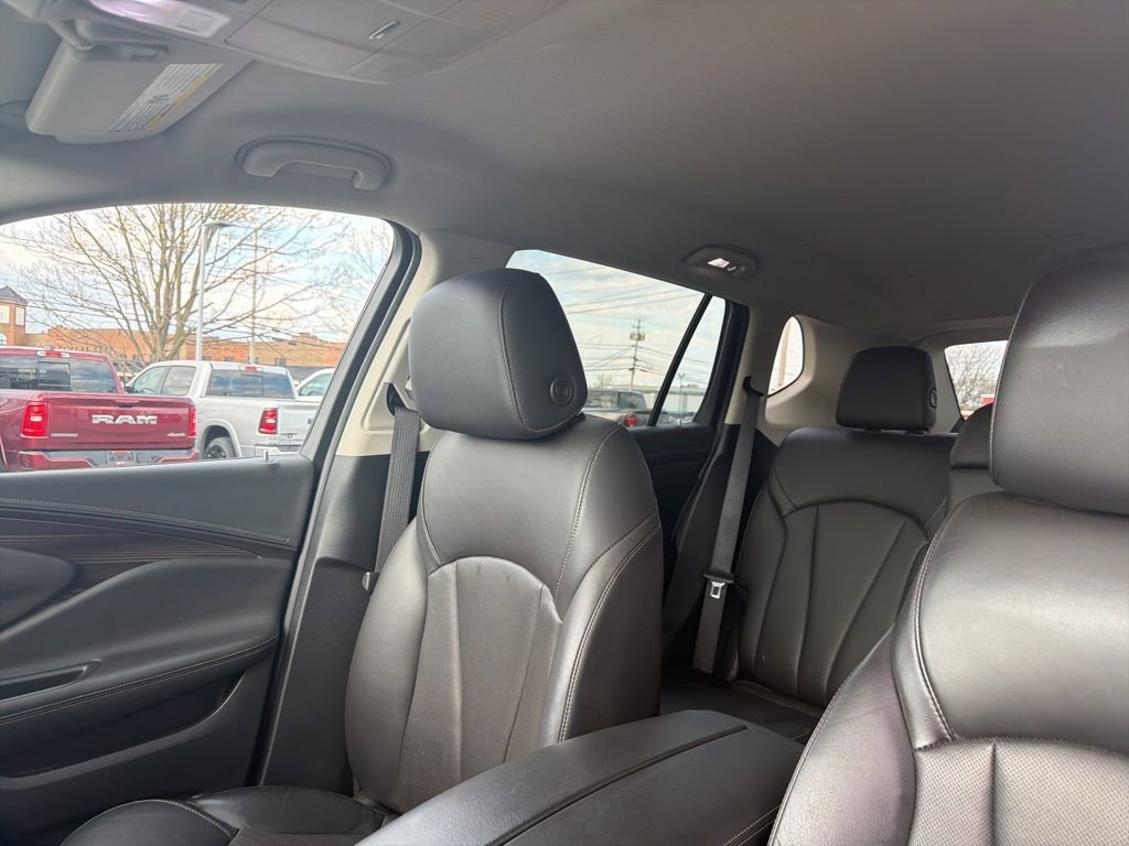 Used 2020 Buick Envision Essence AWD/4WD image 5