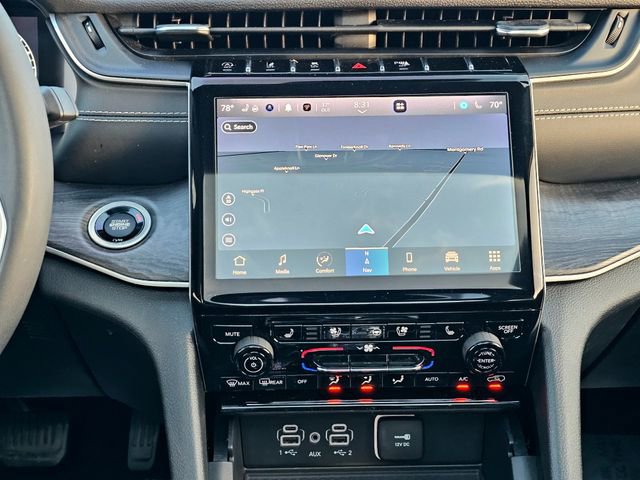 Used 2023 Jeep Grand Cherokee L Limited w/ Luxury Tech Group II image 38