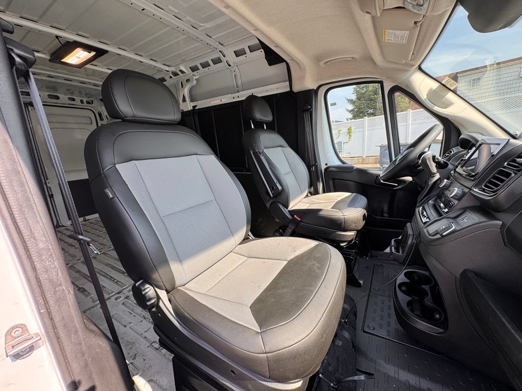 Used 2026 RAM ProMaster 2500 w/ Convenience Group FWD image 19