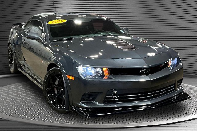 Used 2015 Chevrolet Camaro Z/28 RWD image 3