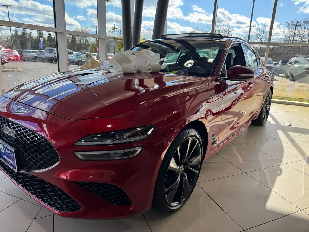 Used 2023 Genesis G70 3.3T w/ Sport Advanced Package AWD/4WD video 1