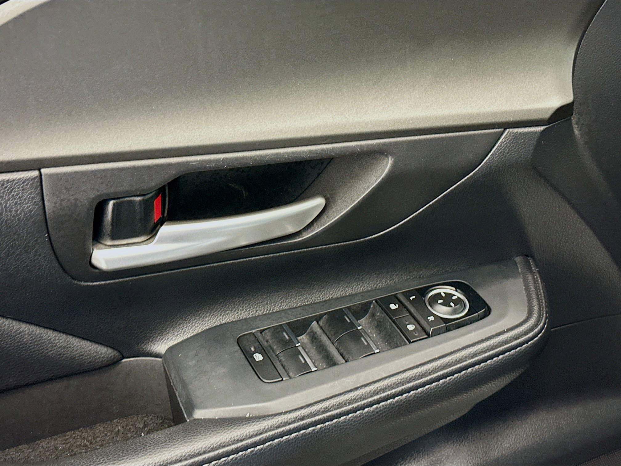 Used 2025 Toyota Grand Highlander AWD image 15