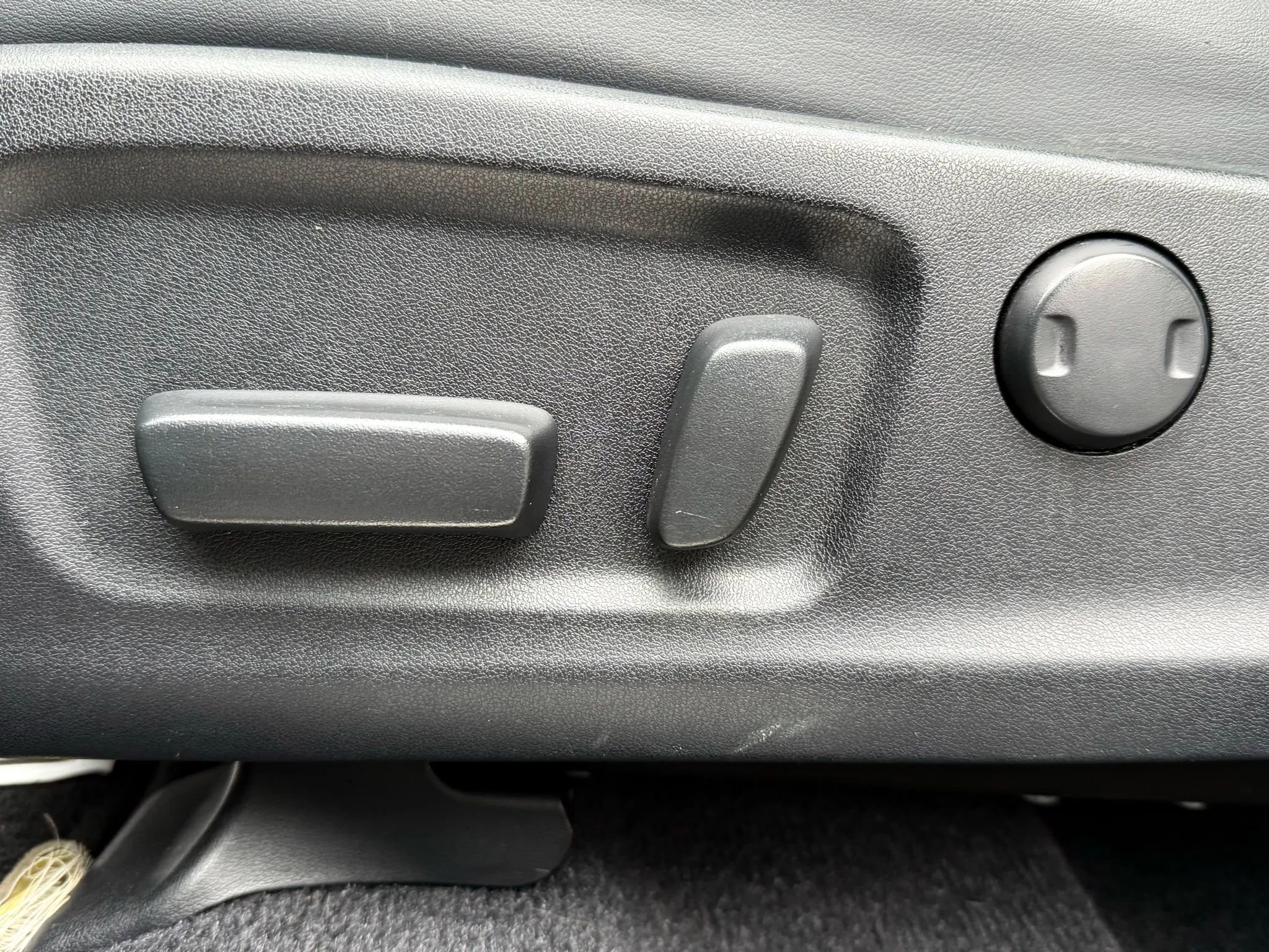 Used 2021 Lexus RX 350L FWD w/ Premium Package image 17