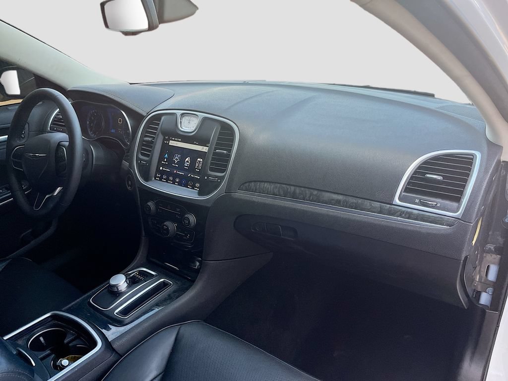 Used 2023 Chrysler 300 Touring L w/ Popular Equipment Group AWD/4WD image 29