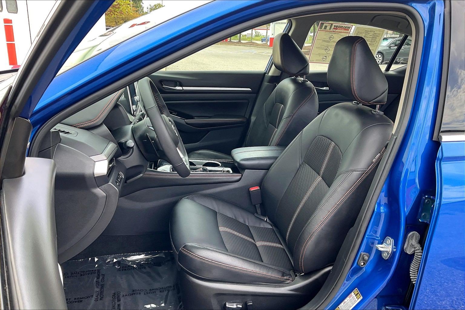 Used 2025 Nissan Altima 2.5 SR FWD image 29